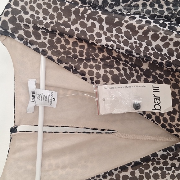 NEW NWT BAR III 3/4 Sleeve Printed Surplice Dress Black Beige Faux Wrap Medium - Picture 2 of 7